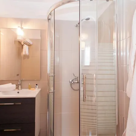 La Bona Casa Hotell